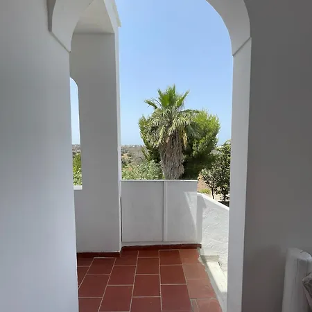 La Sarparea, Masseria 아파트 산티시도로
